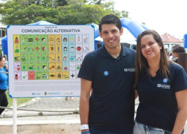 Prancha de comunicação aumentativa e alternativa inaugurada em São Pedro da Aldeia
