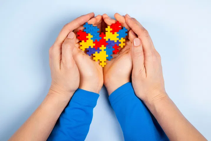 Pesquisa nacional inédita vai traçar o perfil dos autistas no Brasil: formulário está aberto até 31 de maio